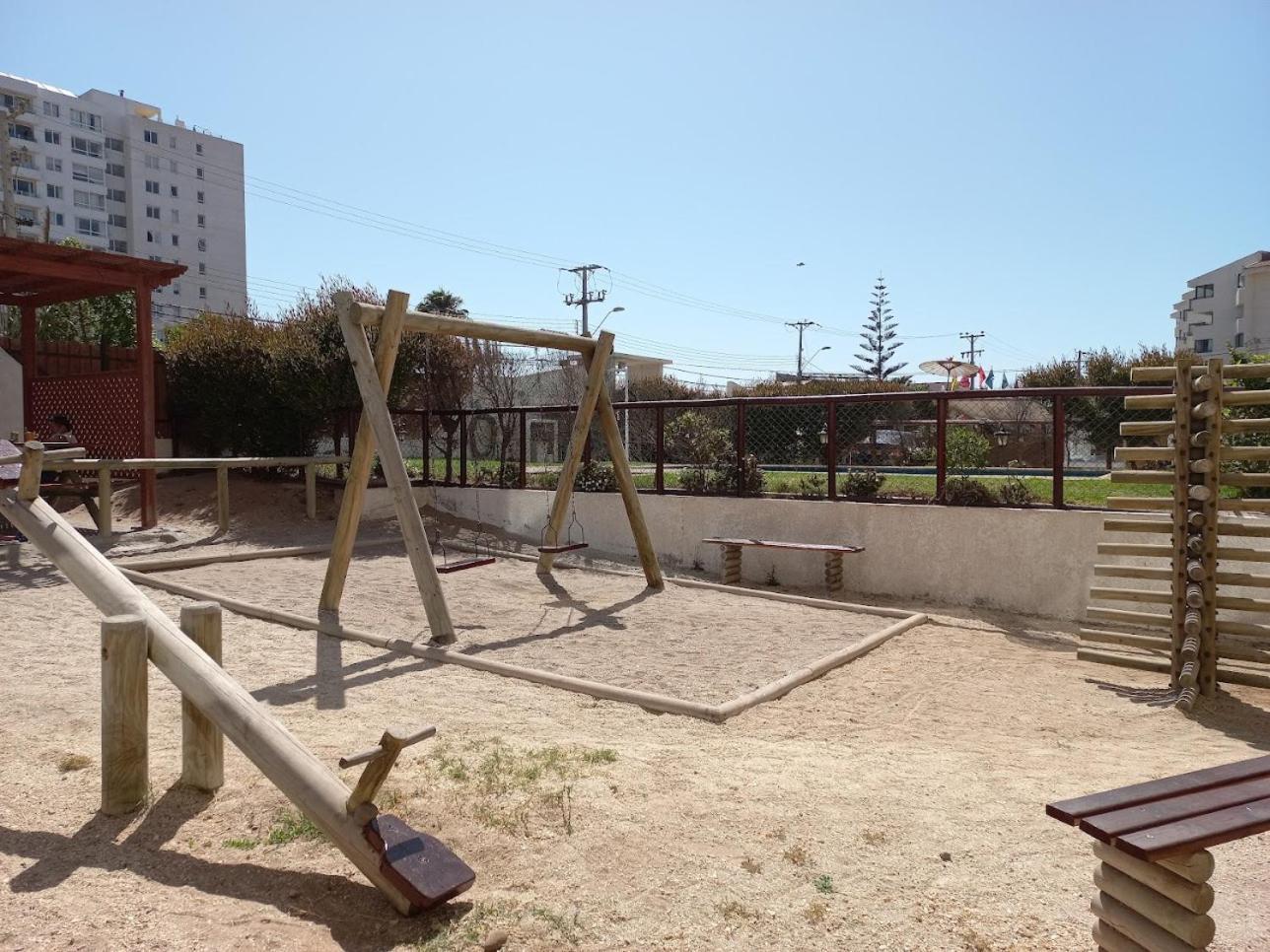 Marina Penuelas Amplio Departamento A Pasos De La Playa La Serena Bagian luar foto